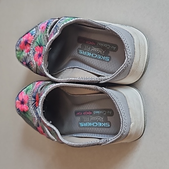 Skechers floral slip On mules - Picture 5 of 10